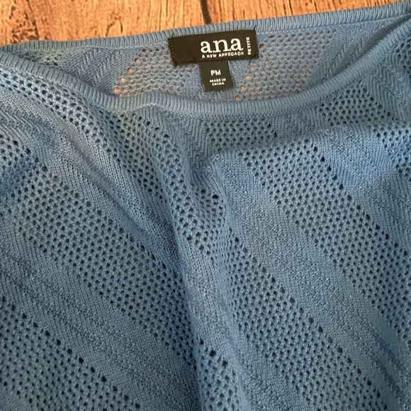 Ana A New Approach Blue Crocheted Blouse NWT Size Petite Medium - Picture 2 of 7
